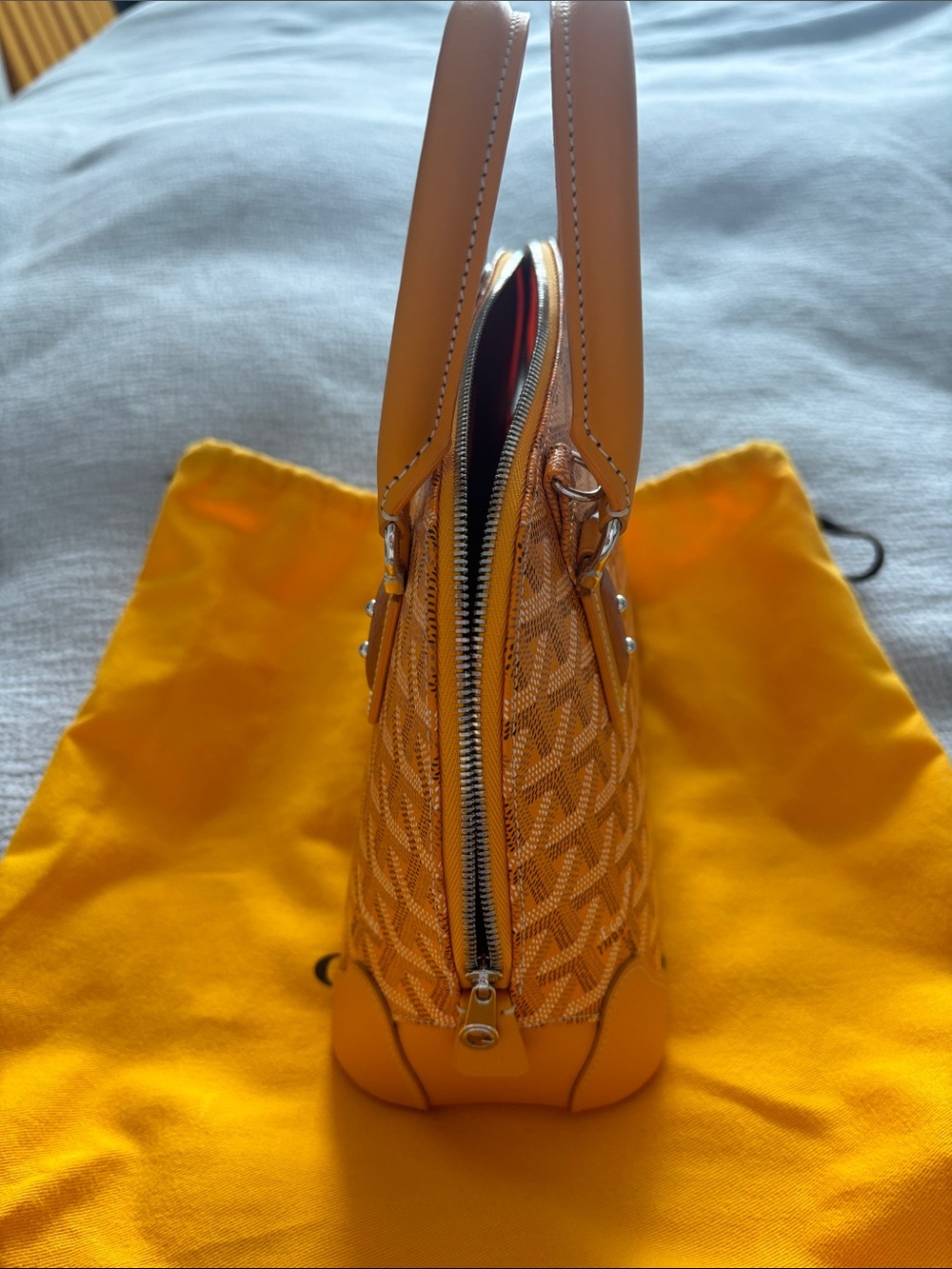 Goyard Yellow Signature Handbag - Picture 2 of 4
